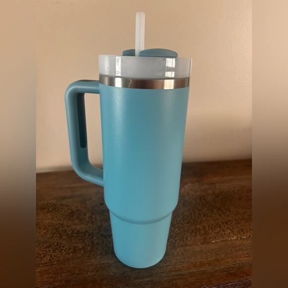 Stanley The Quencher H2.0 Flowstate™ Tumbler | 30 OZ Blue - Picture 3 of 7